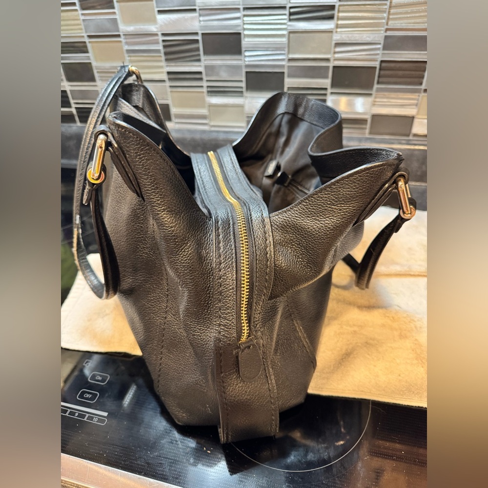 Coach Edie handbag, good used condition - Picture 5 of 15